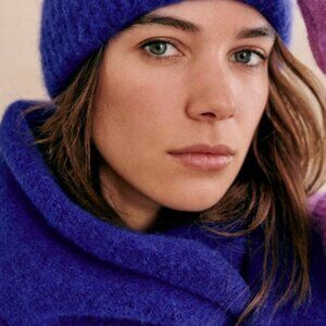 NWOT Sezane Marianne Scarf & Paul Beanie Set - Electric Blue